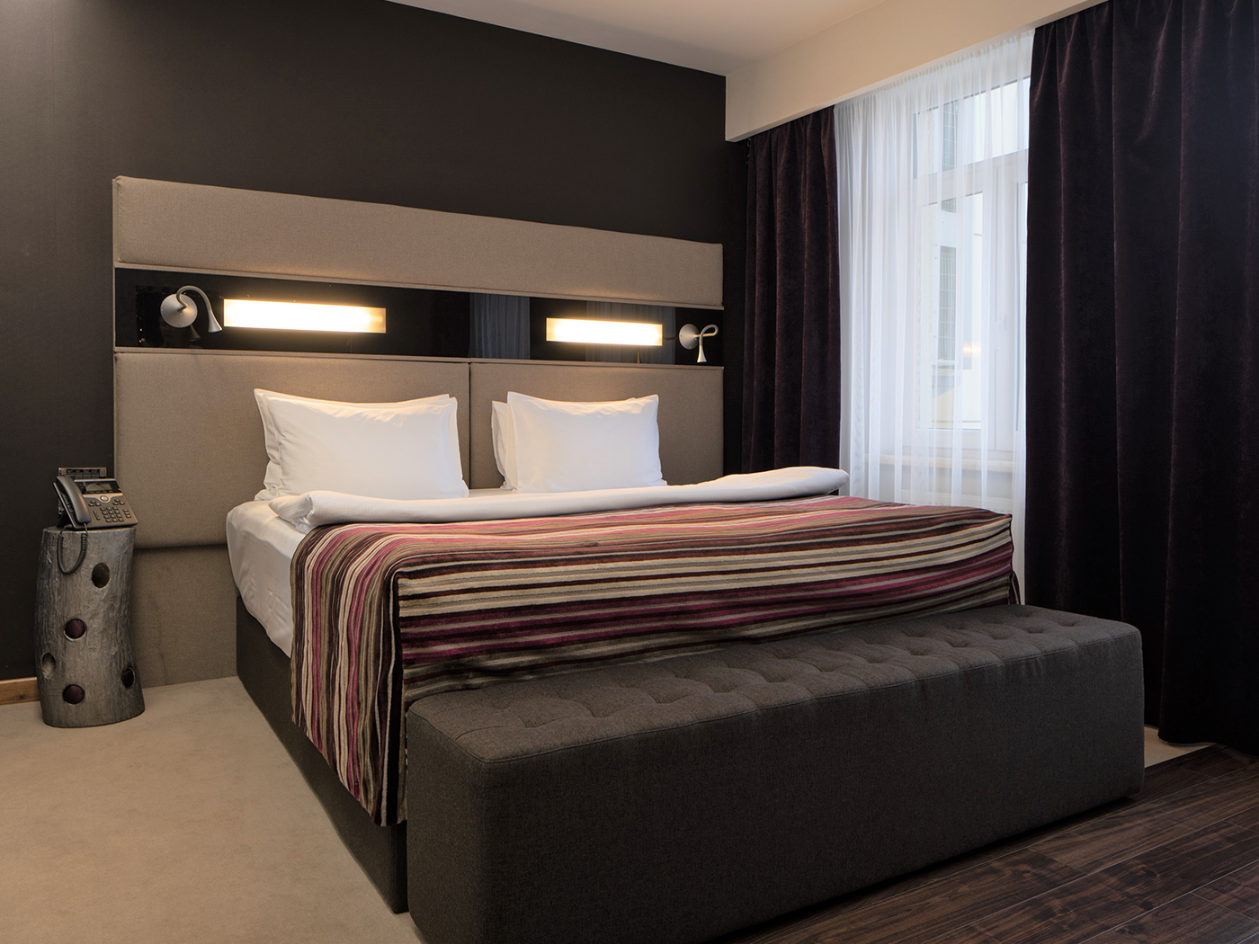 11 Mirrors Courtyard Standard R V2 1