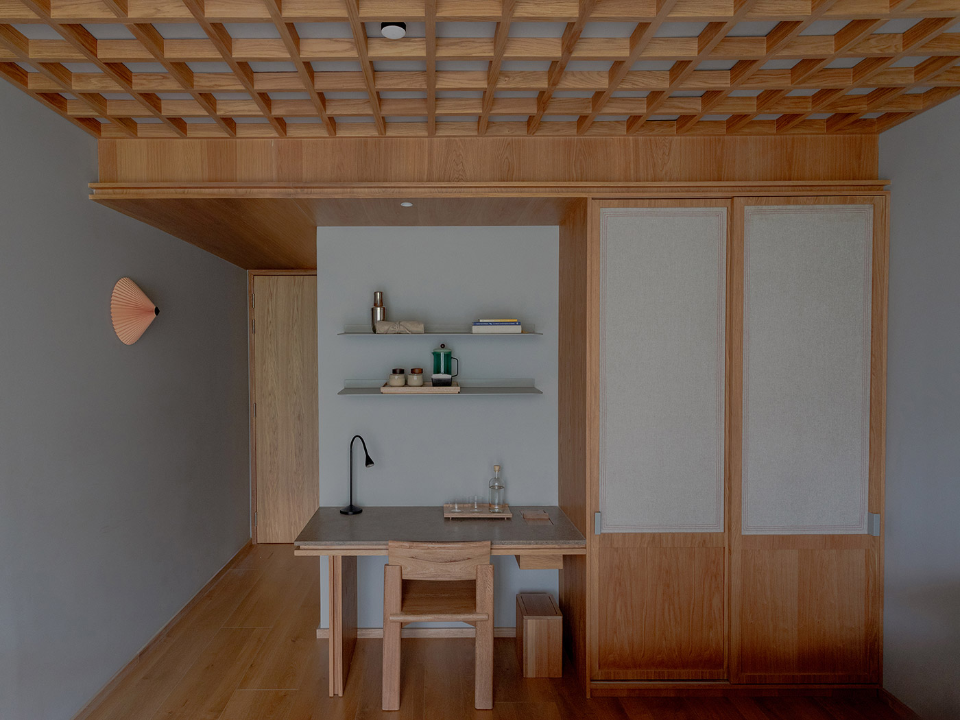 Wake Medellin Signature R 06