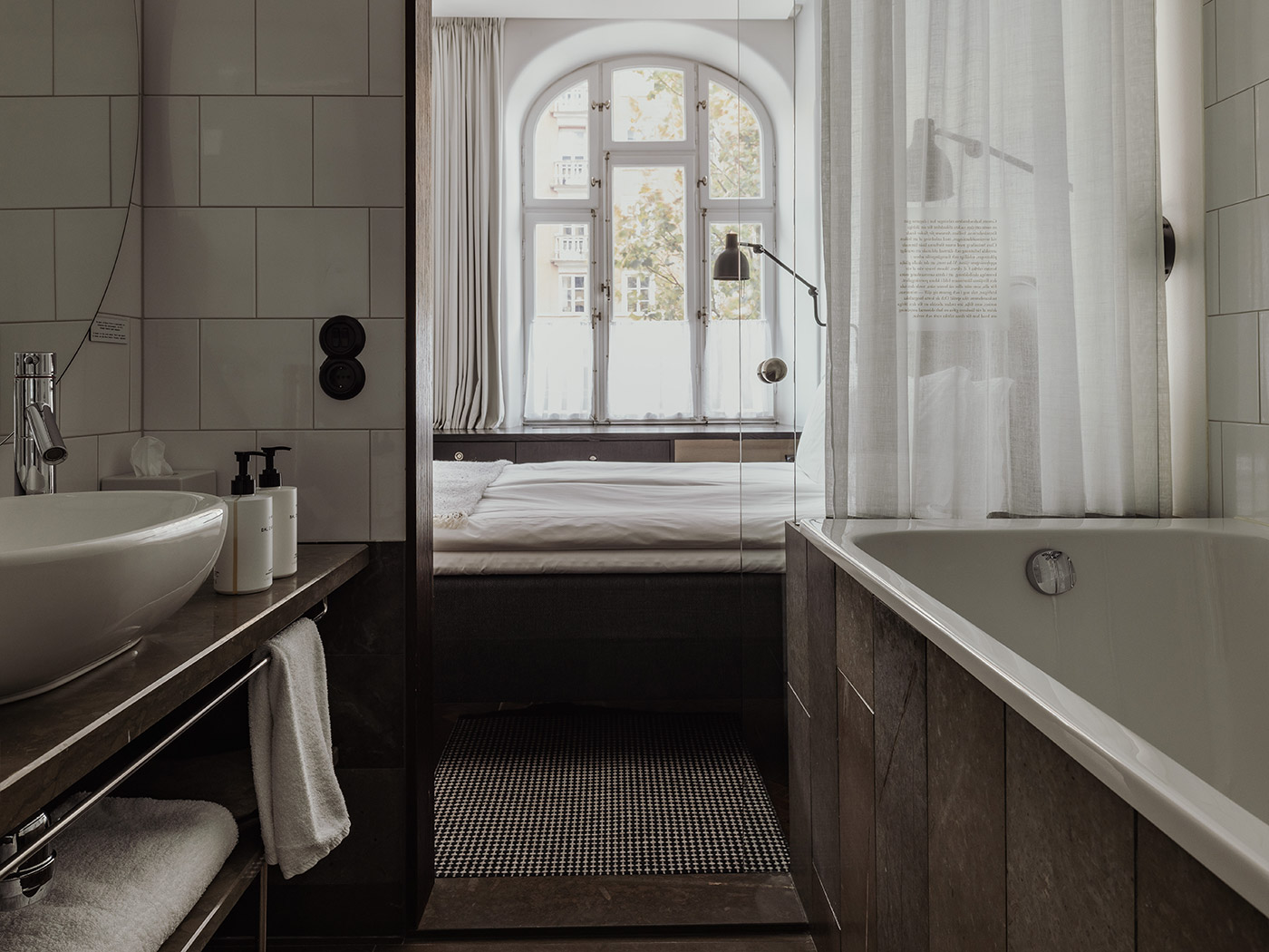 Miss Clara Deluxe R 03