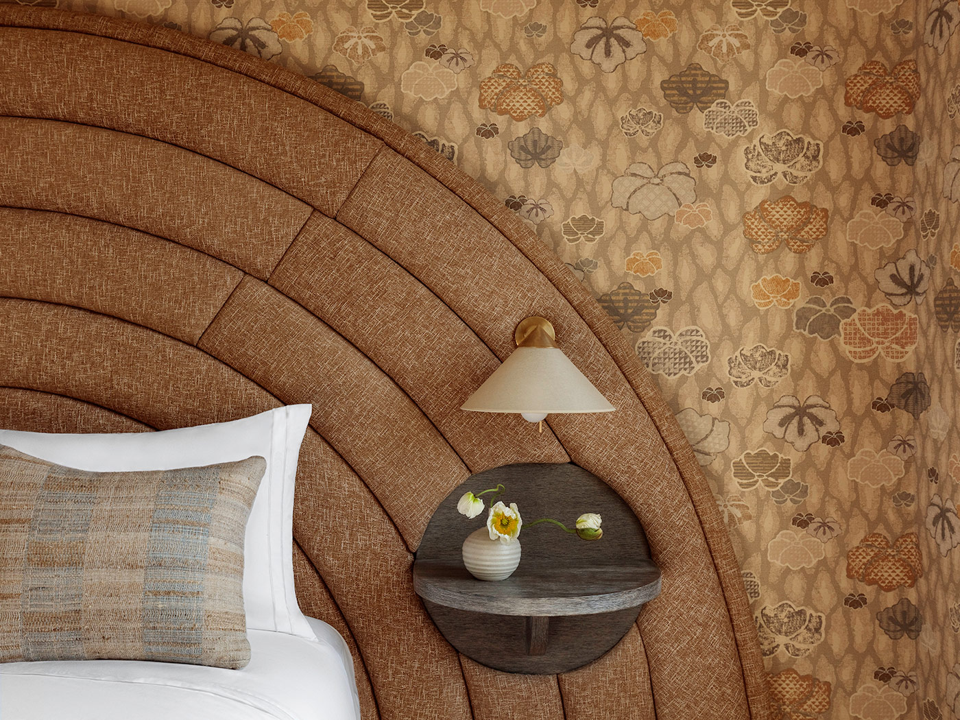 Santa Monica Proper Hotel Landmark Garden Terrace R 03