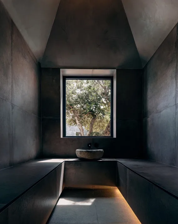 J Stories Scent Sensational