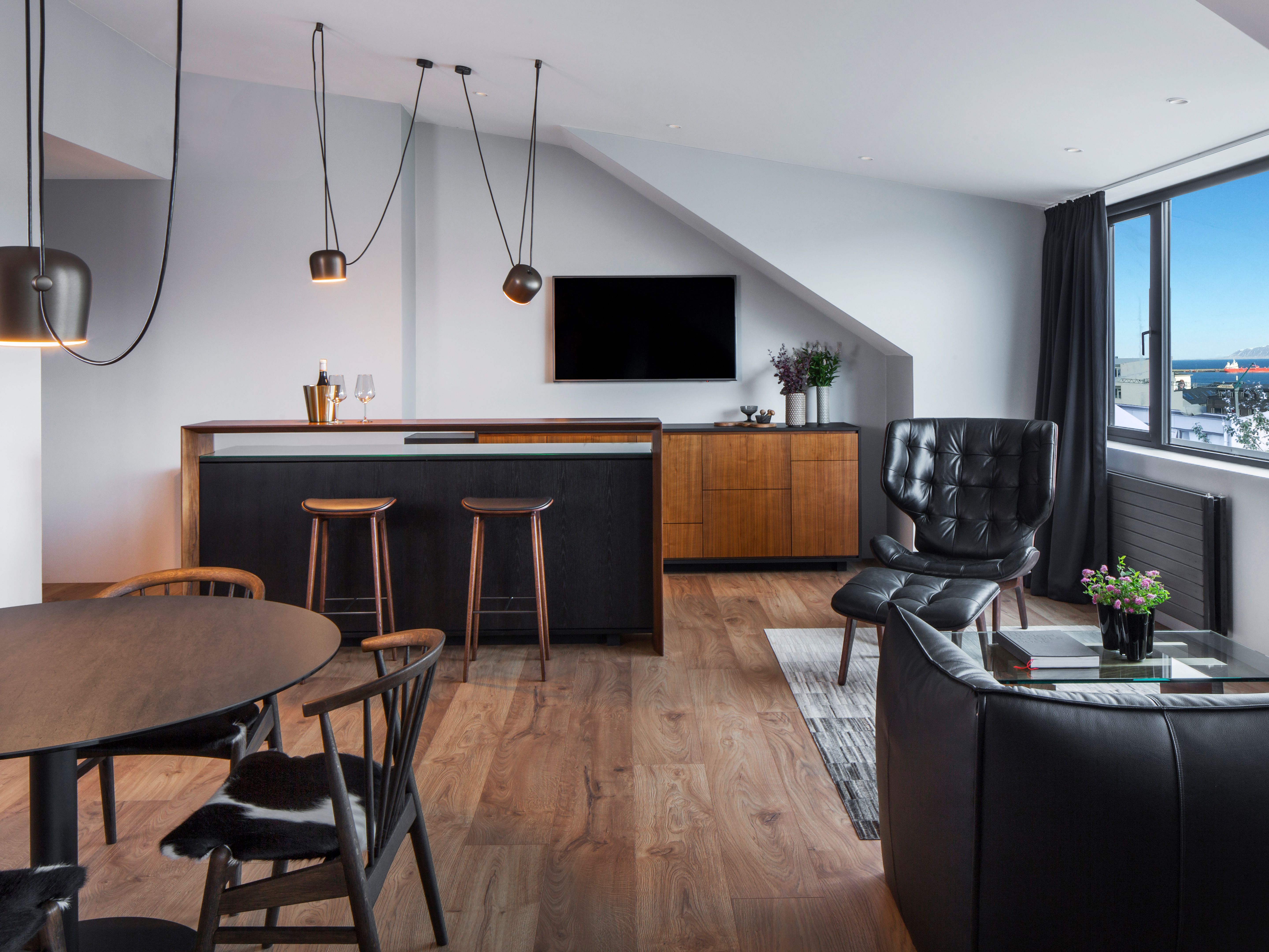 Panorama Suite, Ion City Hotel