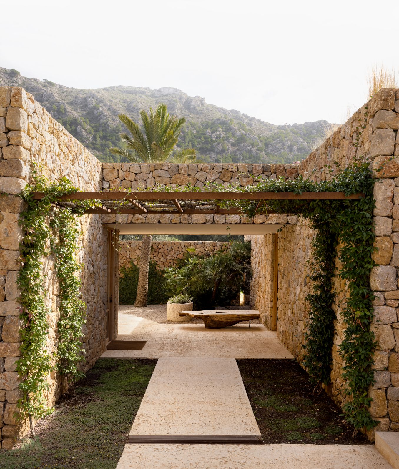 Es Raco D Arta Architecture 3