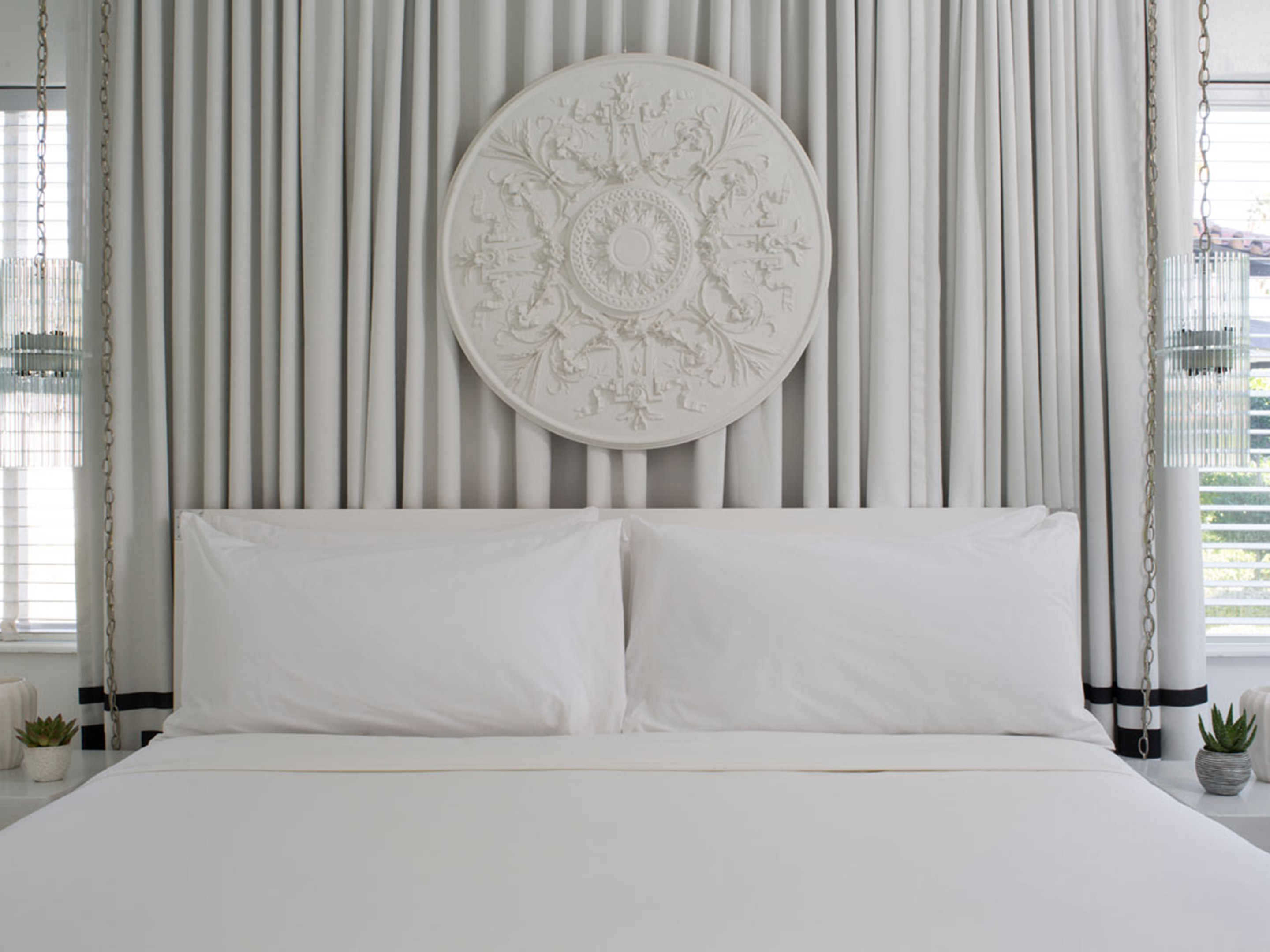 Avalon Palm Springs Regency Room R 3