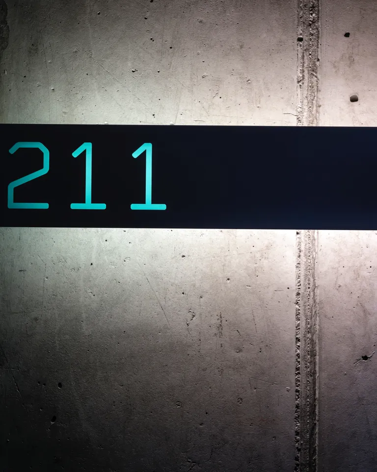 005 Factory Hotel 211