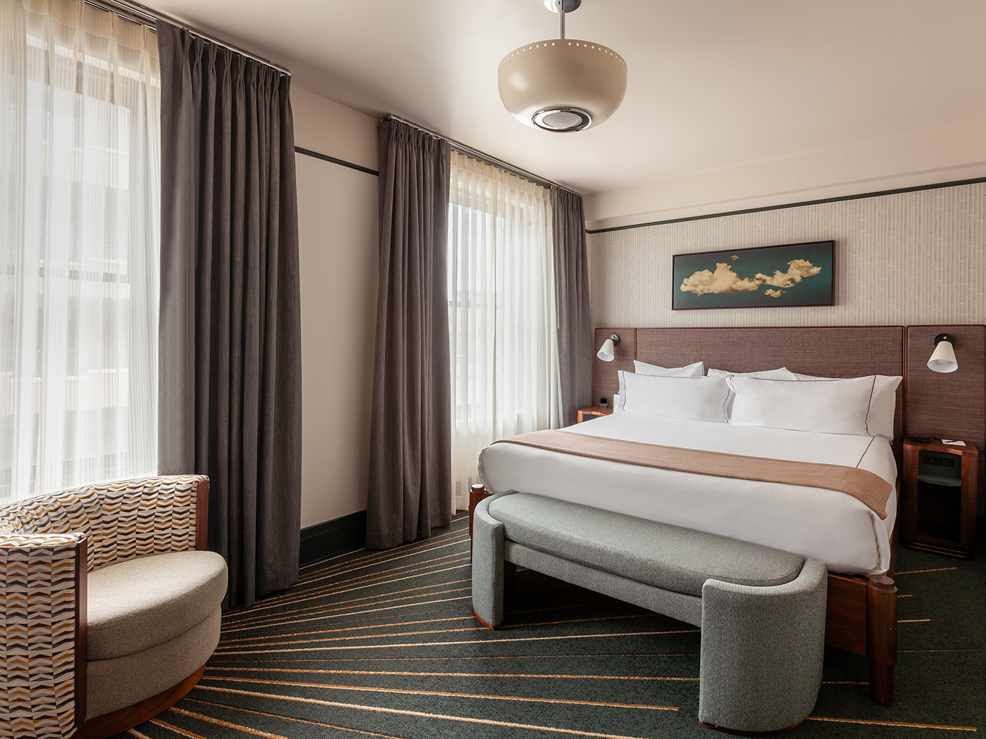 The Flat Iron Hotel Double King R 01