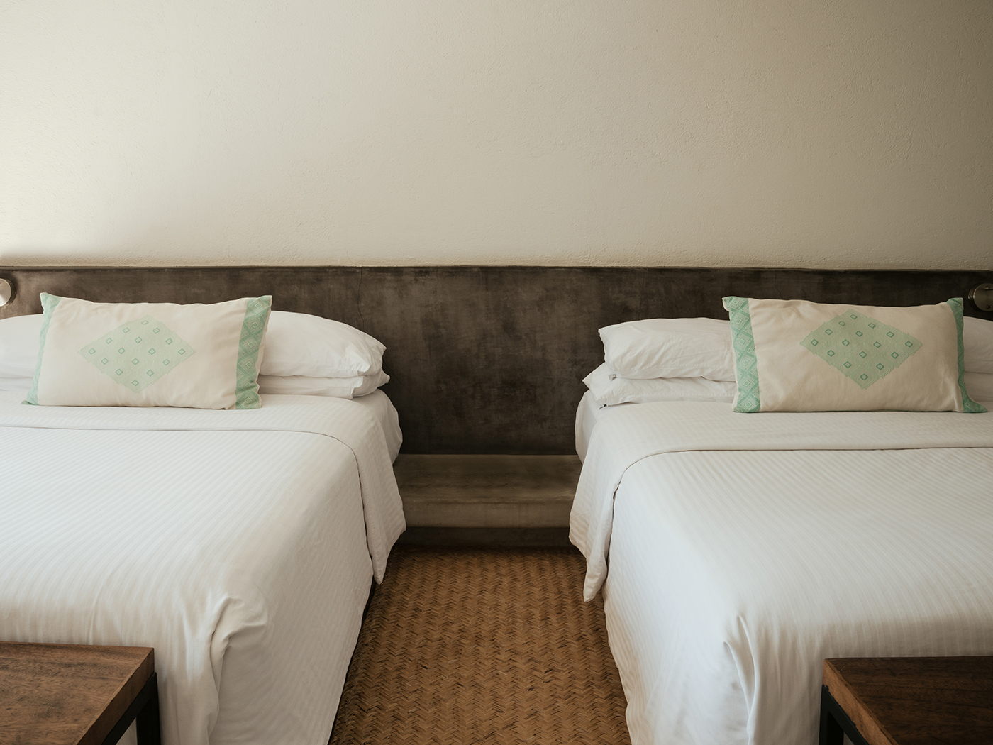 Lo Sereno Room B V2 R 02