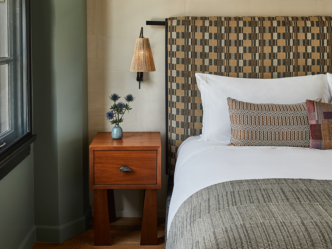 Downtown LA Proper Premier King V2 R 01