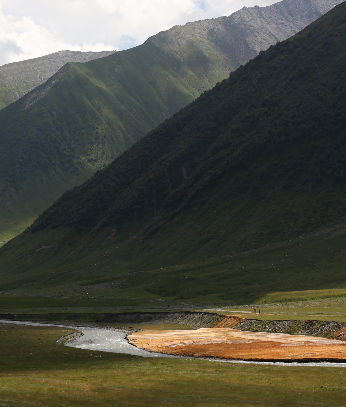 Rooms Hotel Kazbegi Theme Box 02 Mountain 2
