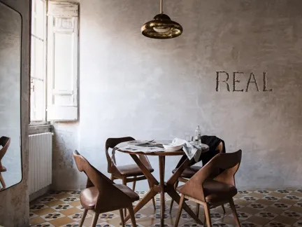 002 G Rough Room Table