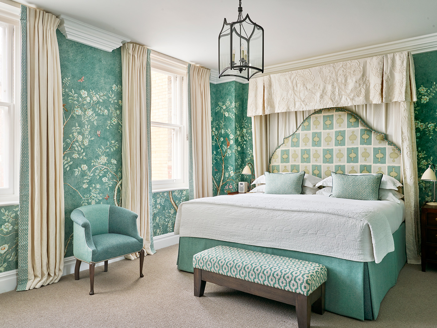 Charlotte Street Deluxe Room R 04