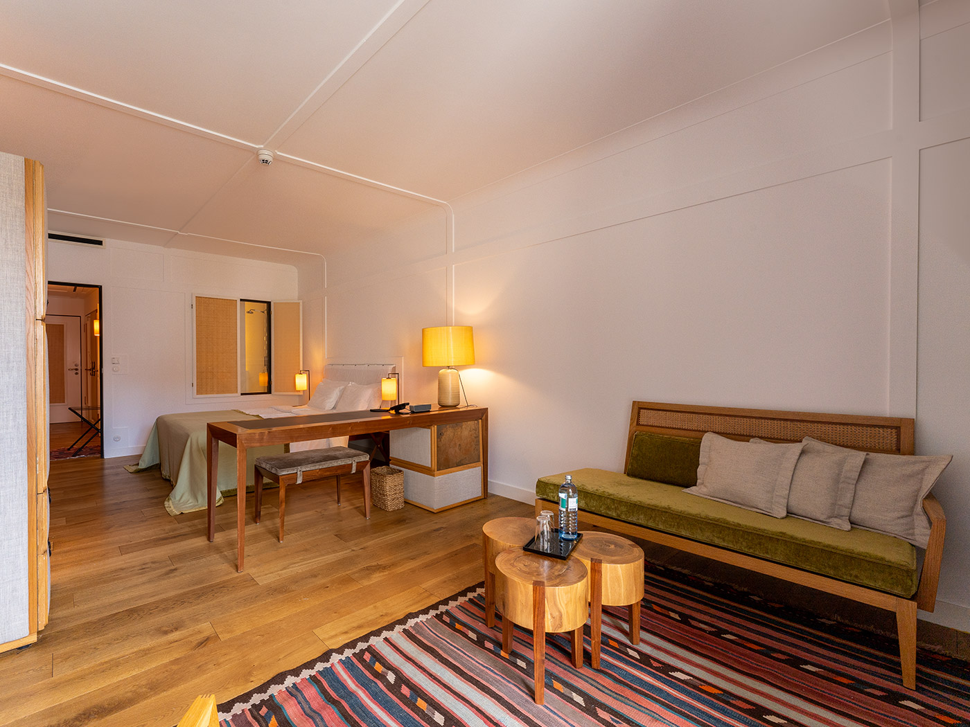 Louis Hotel Market View Deluxe R 01 (1)