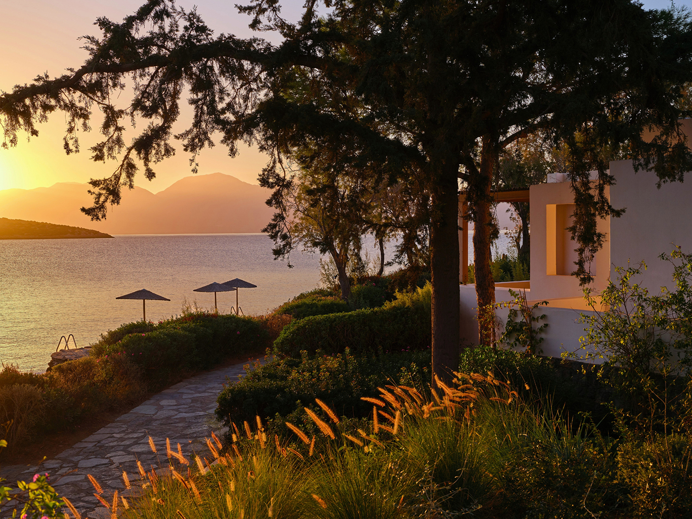 Minos Beach Superior Seafront Bungalow R 05