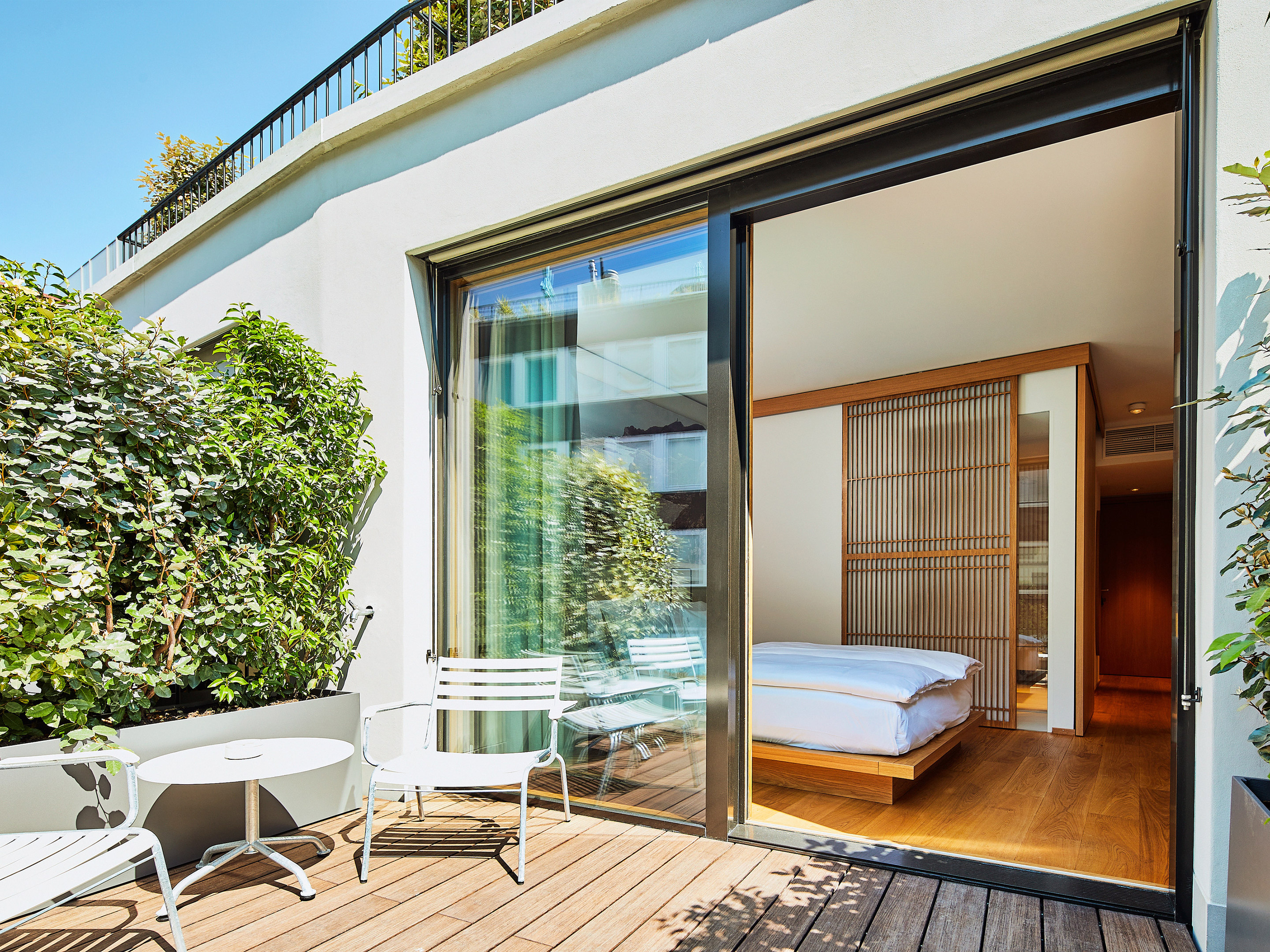 Art House Basel Upper Queen Room With Terrace R 01