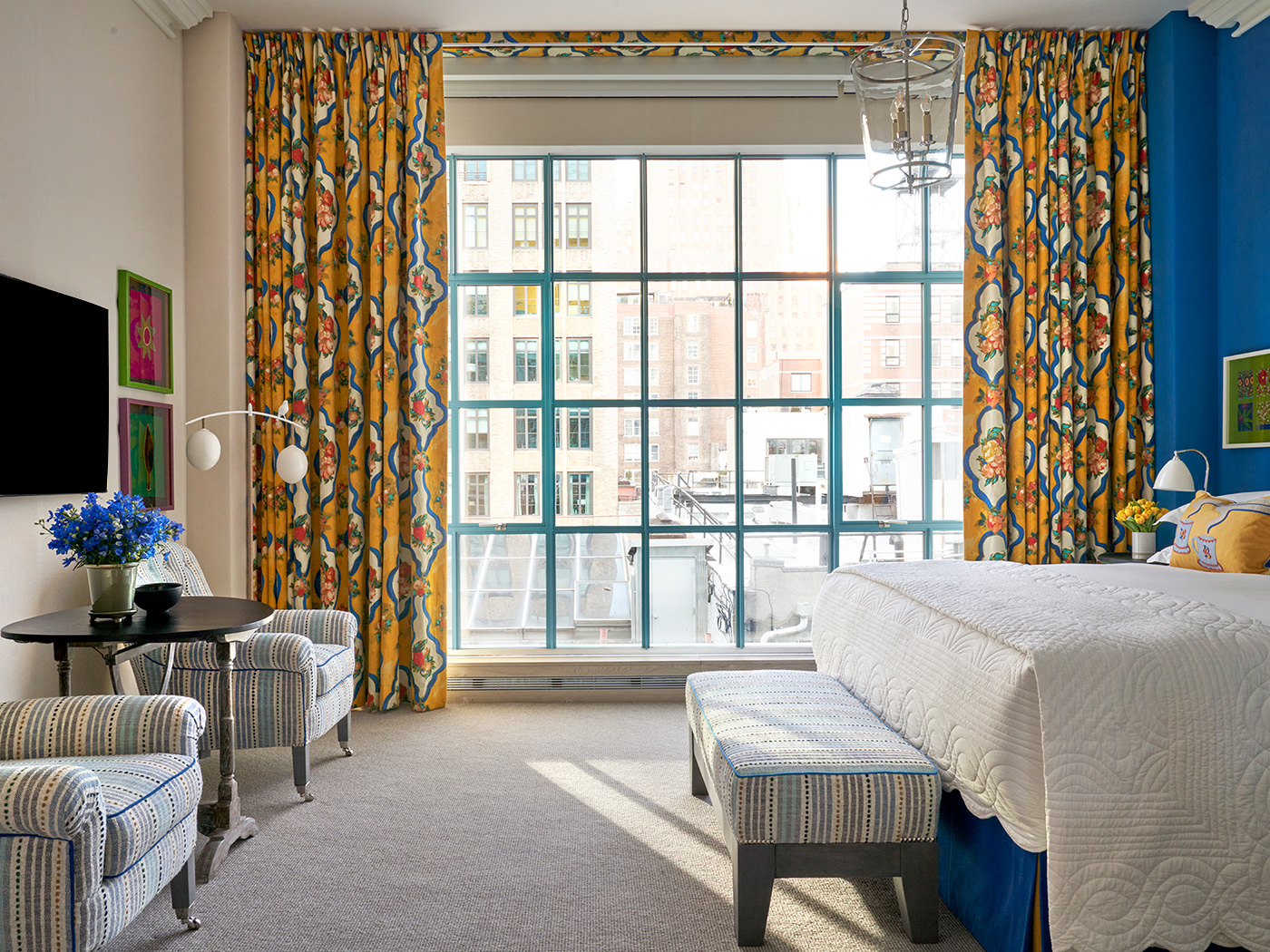 Warren Street Deluxe Top Floor Room R 03