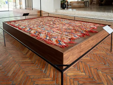 006 BP Weaving Myth And Tradition In Crete