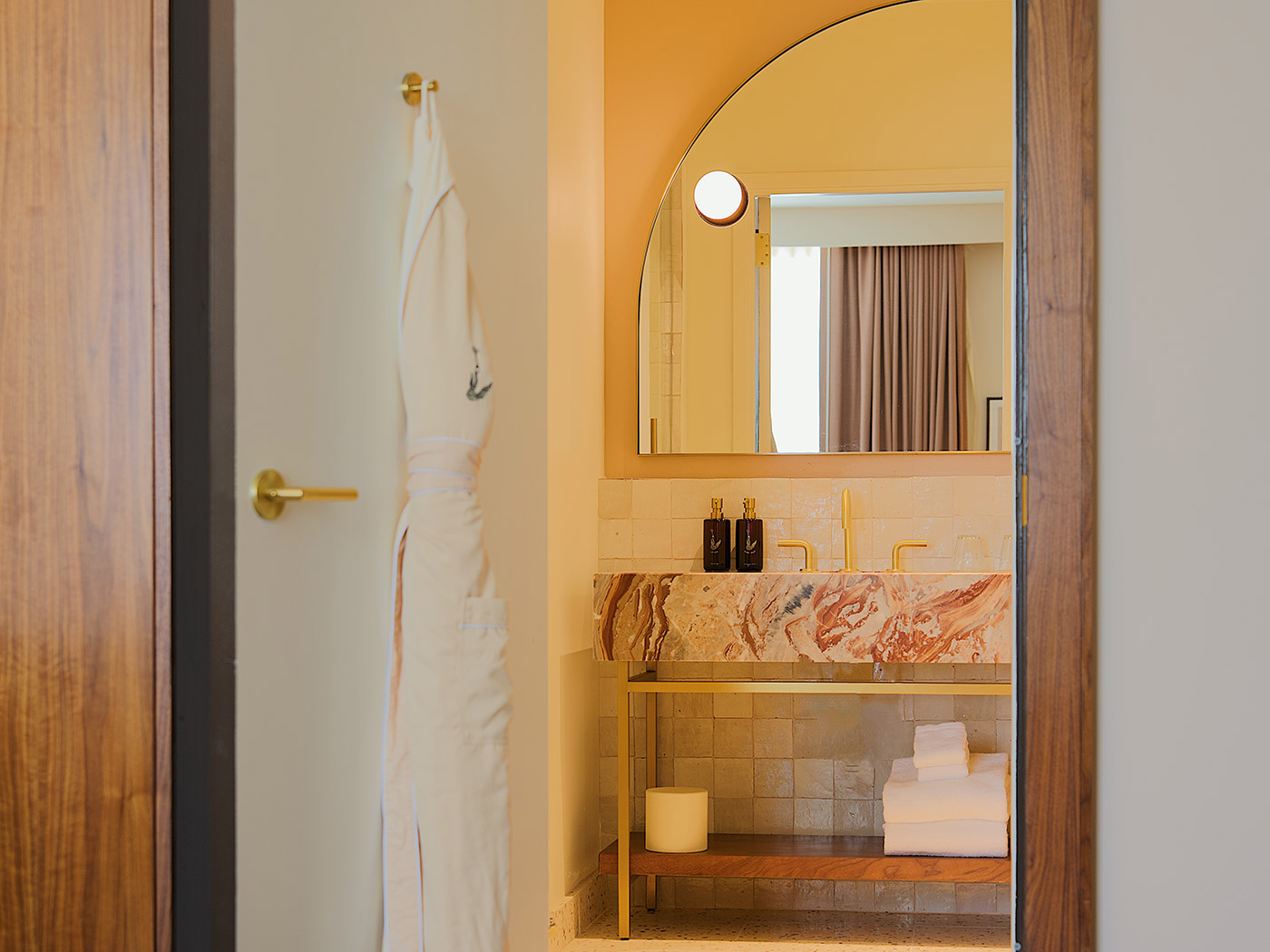 Municipal Grand King Suite R 06