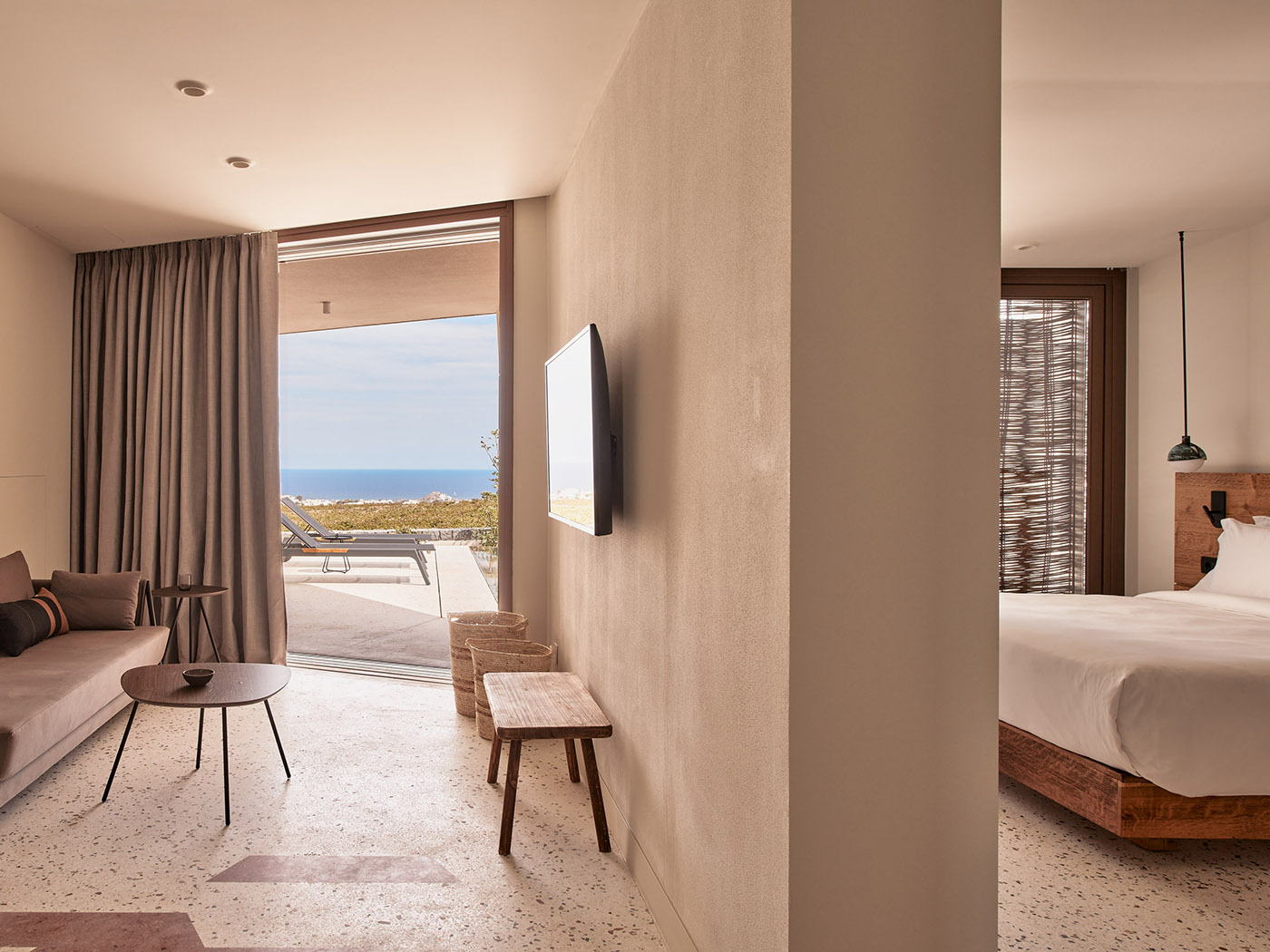 Nous Santorini Pool Suites V2 R 02