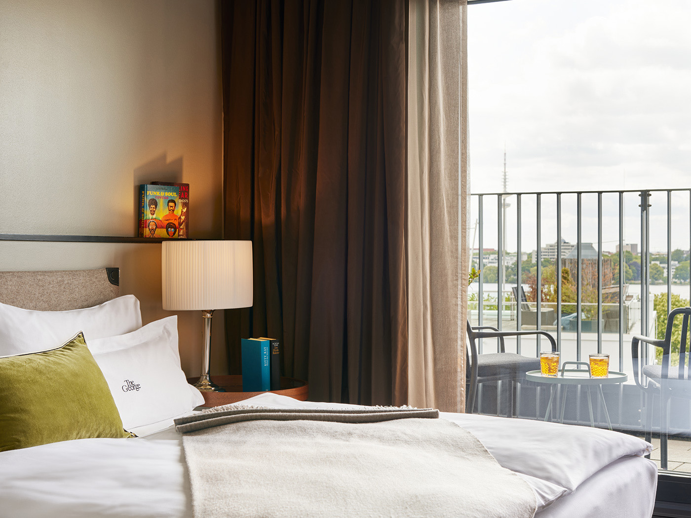 The George SA Room Be V2 02