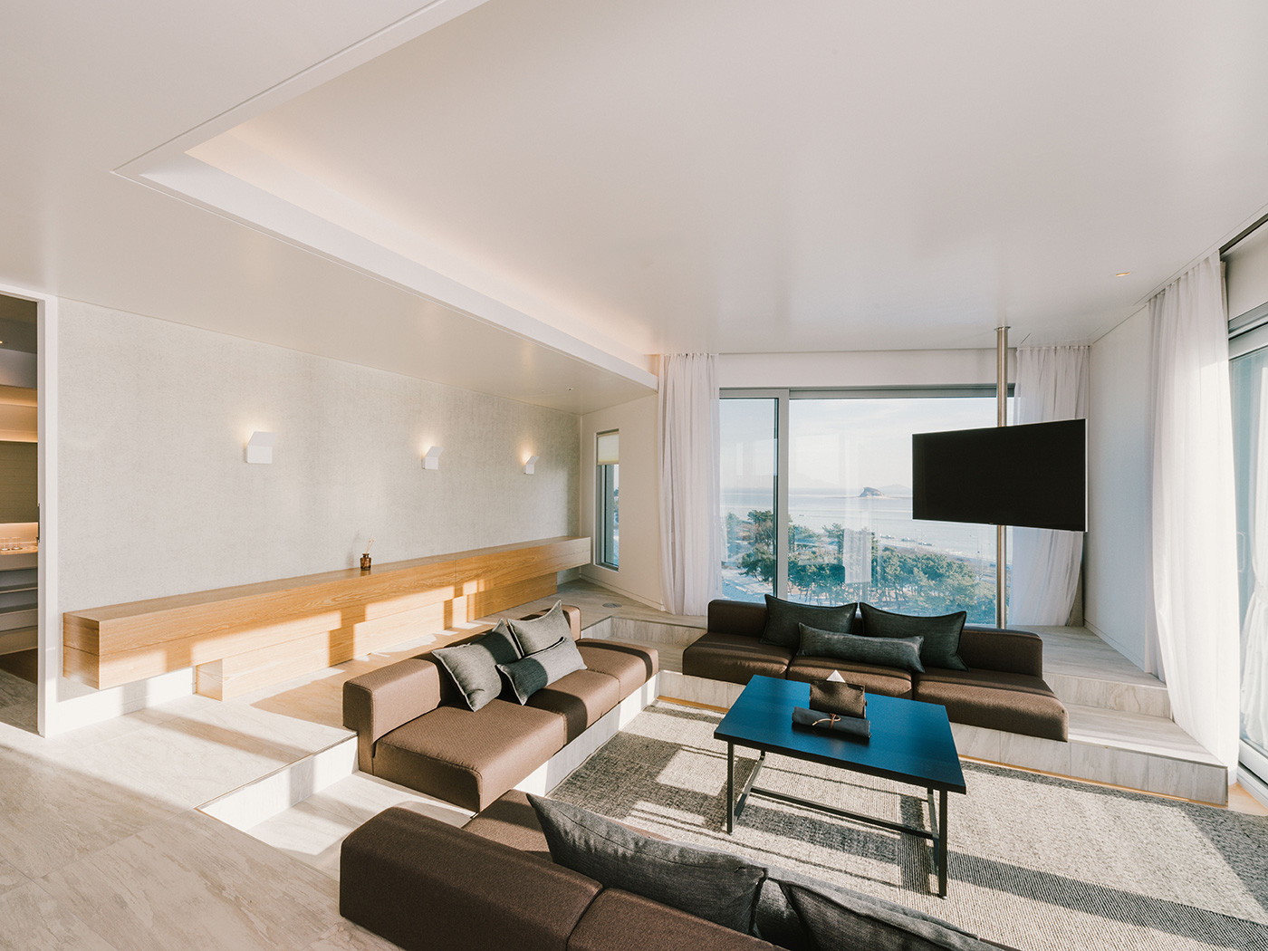 Nest Hotel Patio Suite R 02