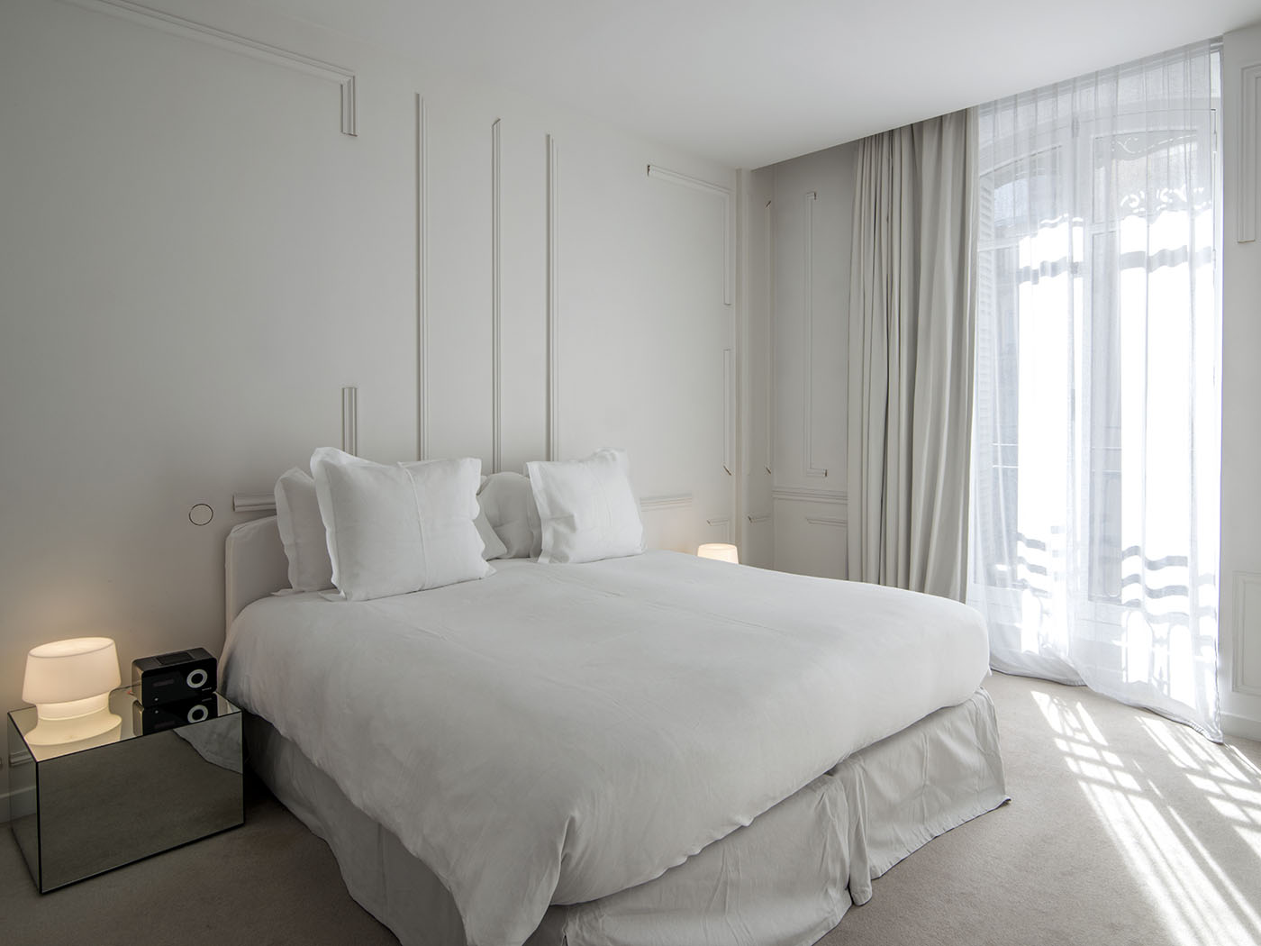 La Maison Champs Elysees Lost Mouldings Suite R 01